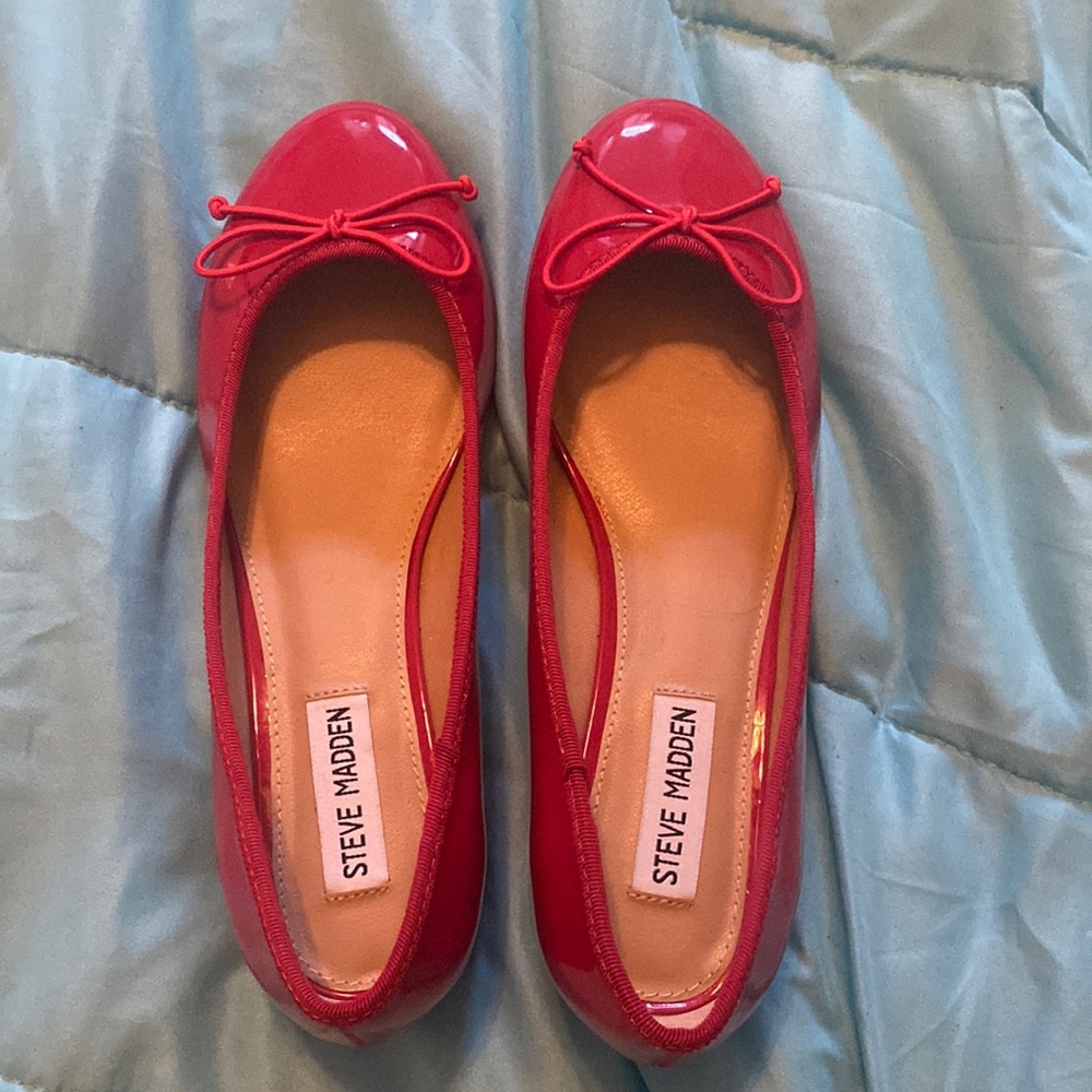 Red Steve Madden ballet flat heels